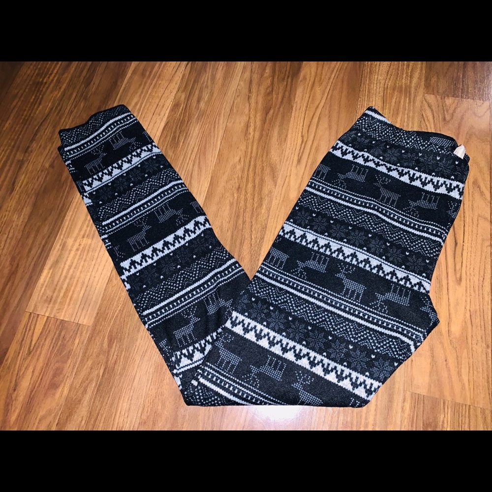 Reindeer leggings, LA Hearts from pacsun.